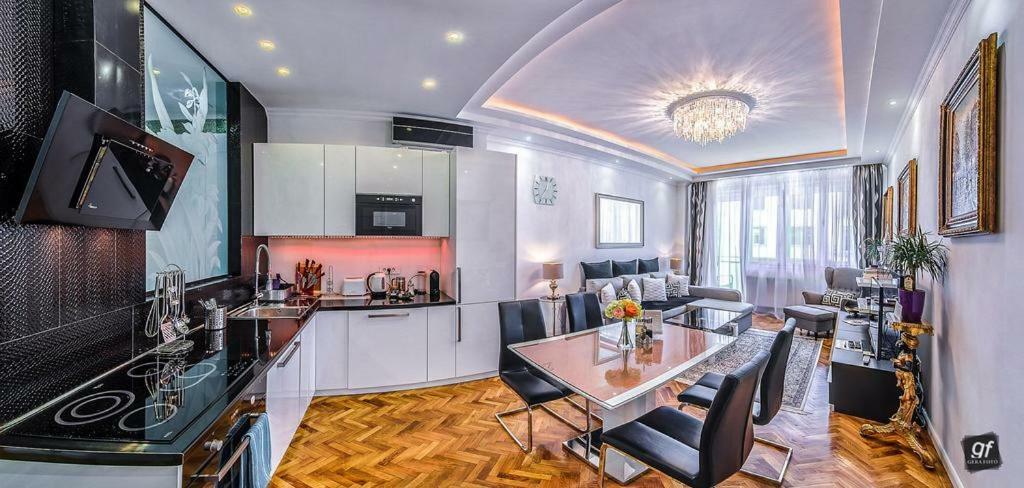 B&P Maine Street Apartments Budapest Eksteriør bilde
